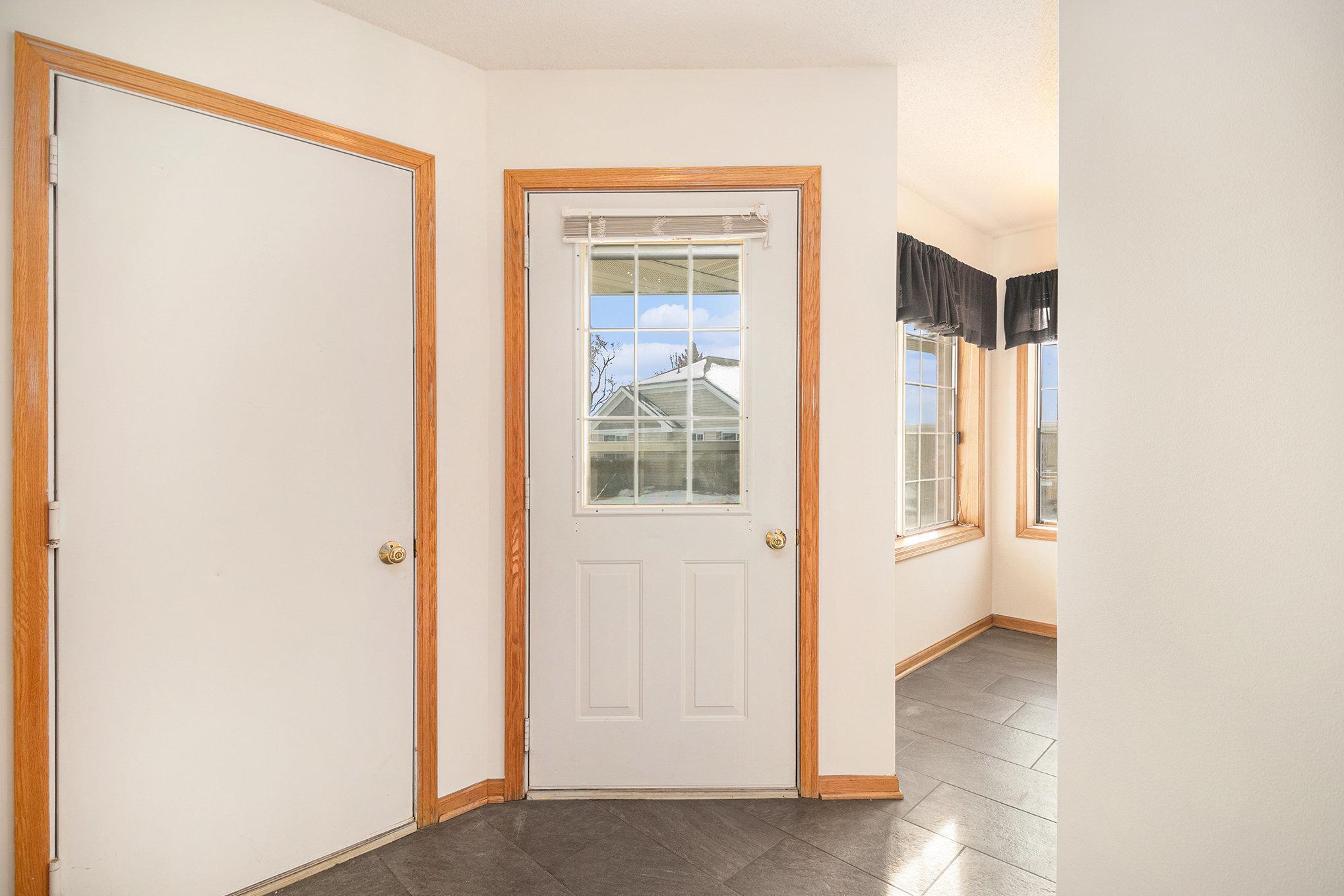 8571 Corcoran Path Inver Grove Heights, MN 55076 - Photo 12 of 32