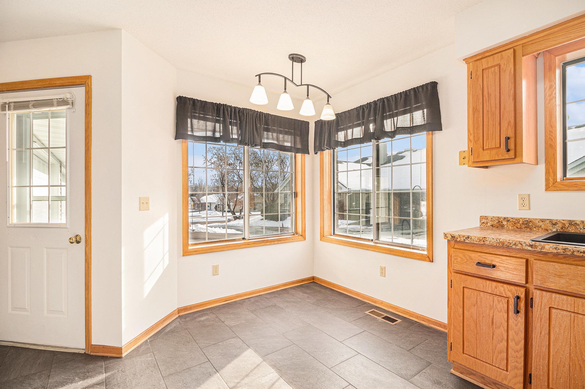 8571 Corcoran Path Inver Grove Heights, MN 55076 - Photo 15 of 32