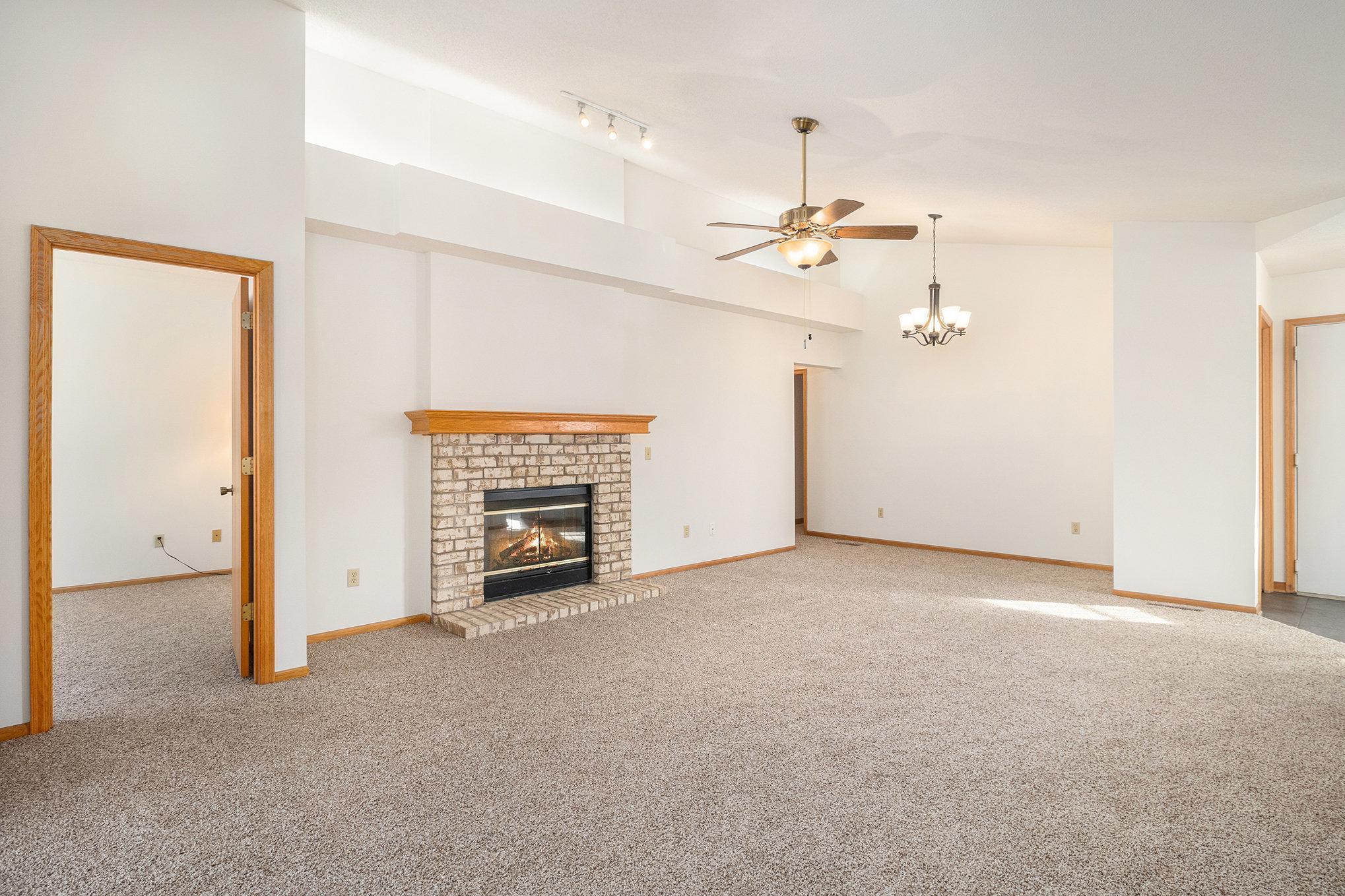 8571 Corcoran Path Inver Grove Heights, MN 55076 - Photo 5 of 32