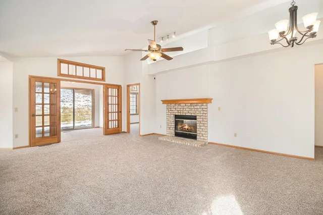 $275,000 | 8571 Corcoran Path, Inver Grove Heights, MN 55076