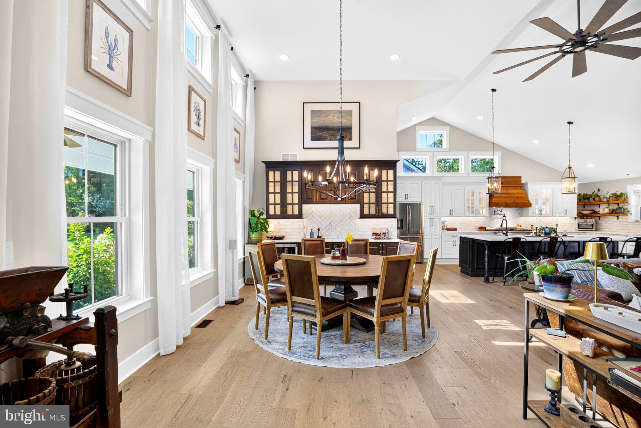 57 Island Road Monroeville, NJ 08343 - Photo 14 of 82 Bright, airy dining space with charm.