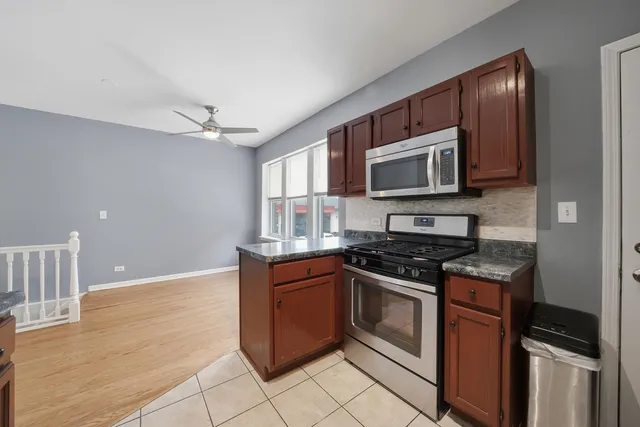 $259,999 | 2504 West Balmoral Avenue, Unit 1D, Chicago, IL 60625