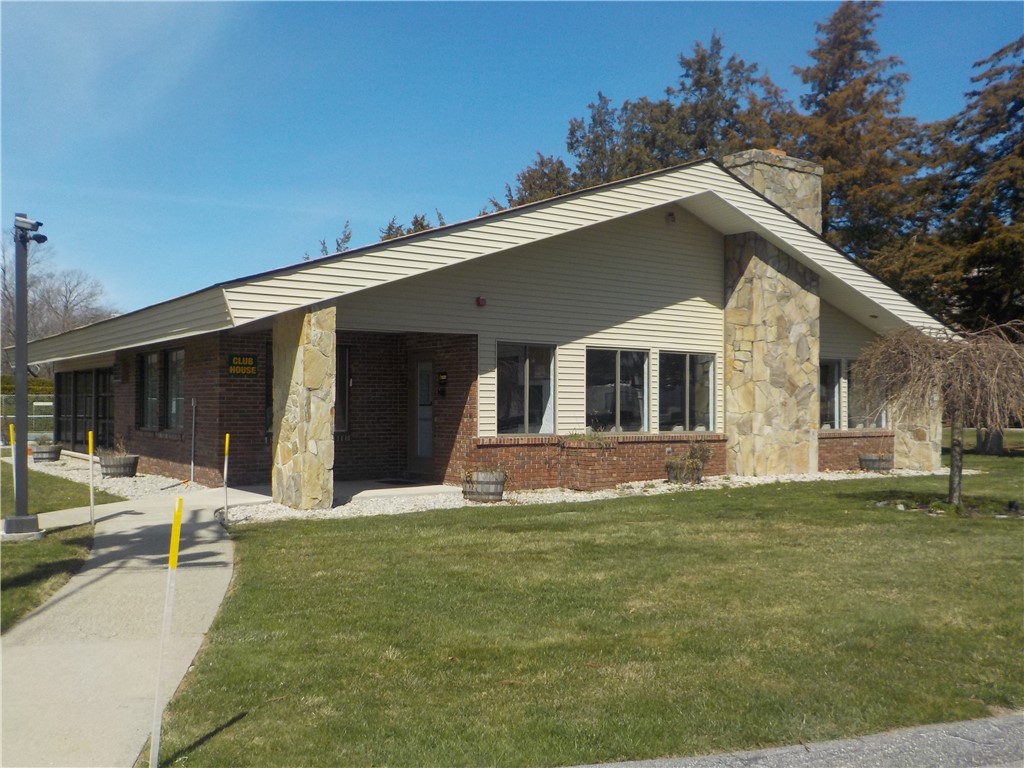 196 Old River Road, Unit 7D Lincoln, RI 02865 - Photo 3 of 10 Club House