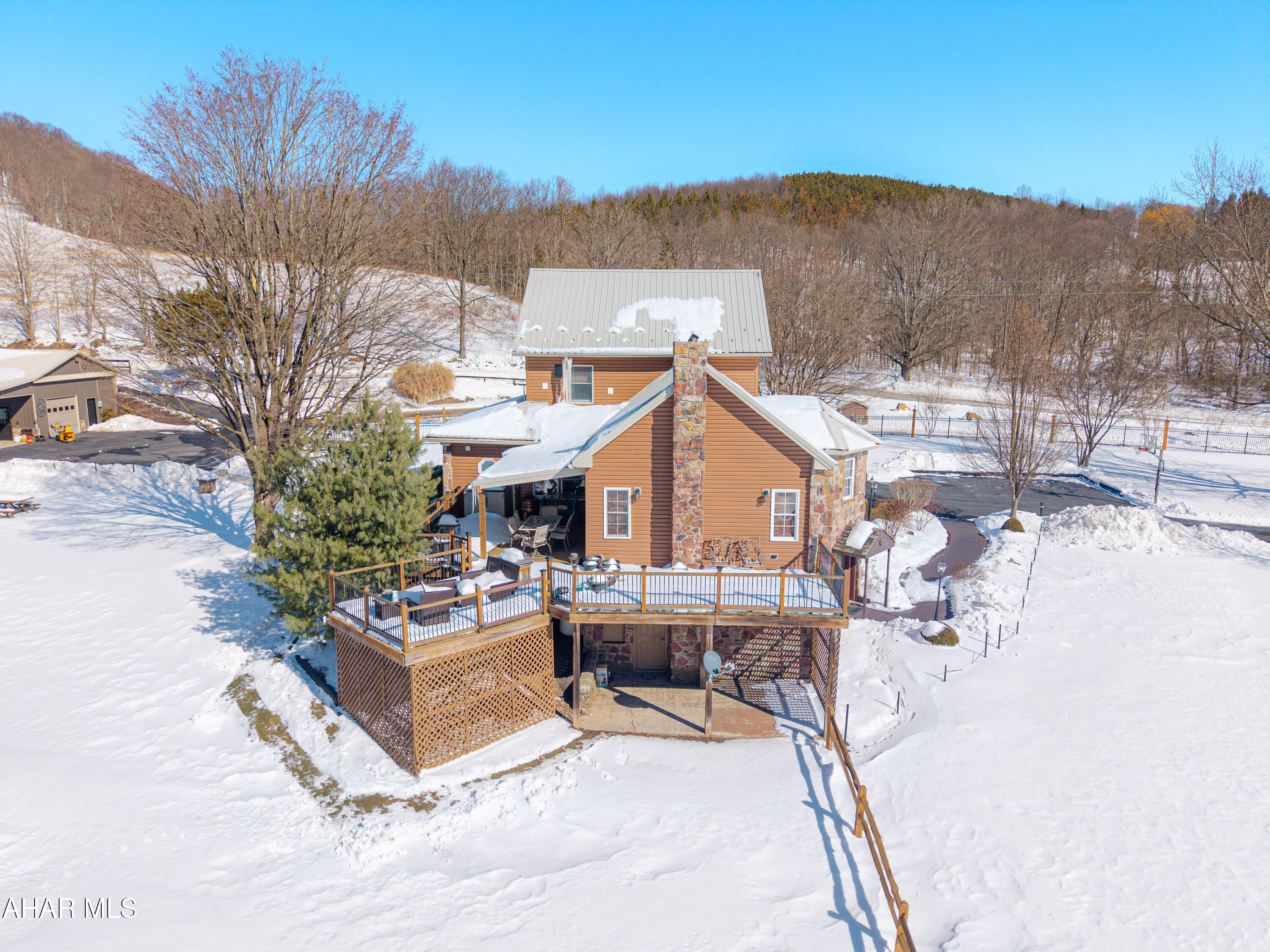 1409 Dunkard Hollow Road Alum Bank, PA 15521 - Photo 4 of 164