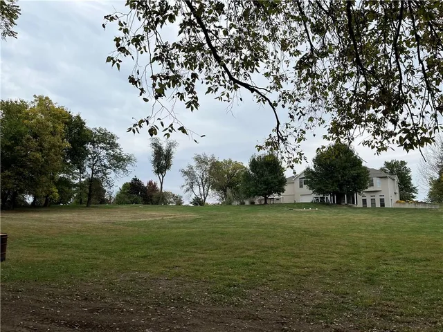 $649,950 | 19704 Red Oak Boulevard, St. Joseph, MO 64505