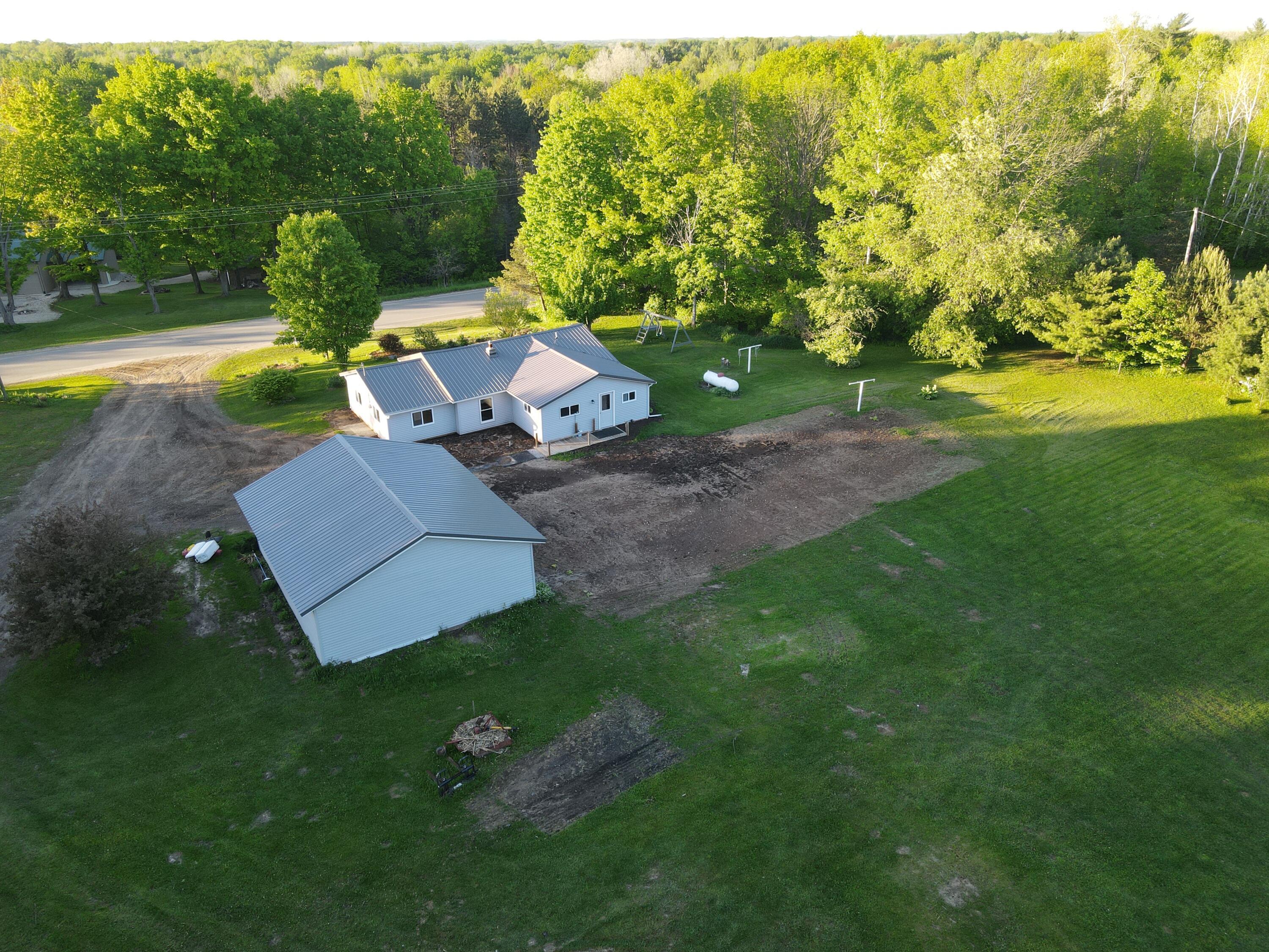 3347 15 Mile Road Marion, MI 49665 - Photo 11 of 32 sunrise f