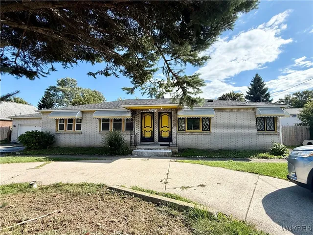 $1,300 | 2547 William Street, Unit RIGHT, Cheektowaga, NY 14206