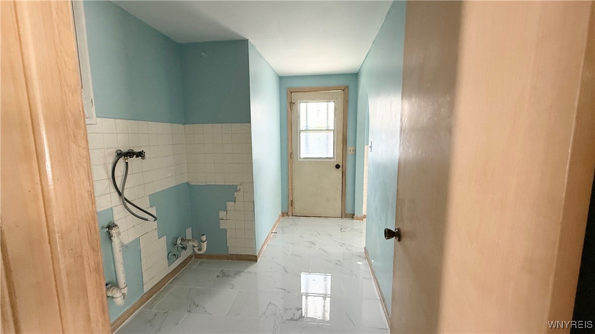 2547 William Street, Unit RIGHT Cheektowaga, NY 14206 - Photo 11 of 13