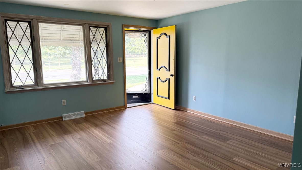 2547 William Street, Unit RIGHT Cheektowaga, NY 14206 - Photo 3 of 13