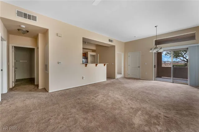 $1,350 | 8985 South Durango Drive, Unit 1074, Las Vegas, NV 89113
