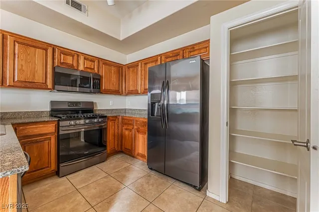$1,350 | 8985 South Durango Drive, Unit 1074, Las Vegas, NV 89113