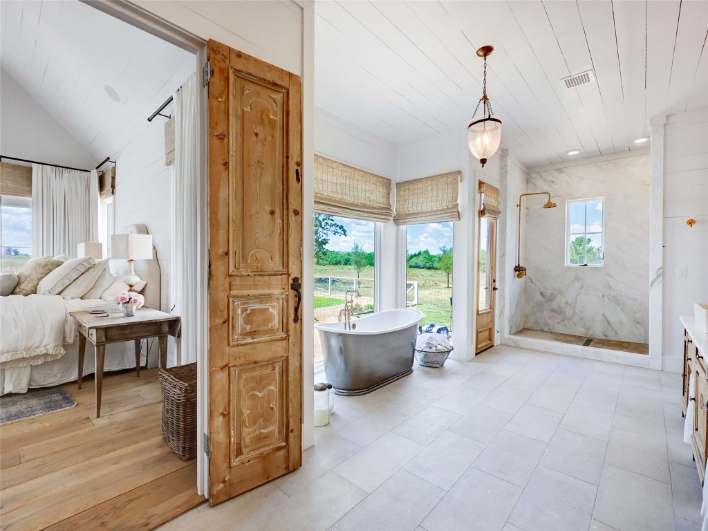 314 Big Sky Ranch Road Smithville, TX 78957 - Photo 12 of 40 a living room with furniture and a large window