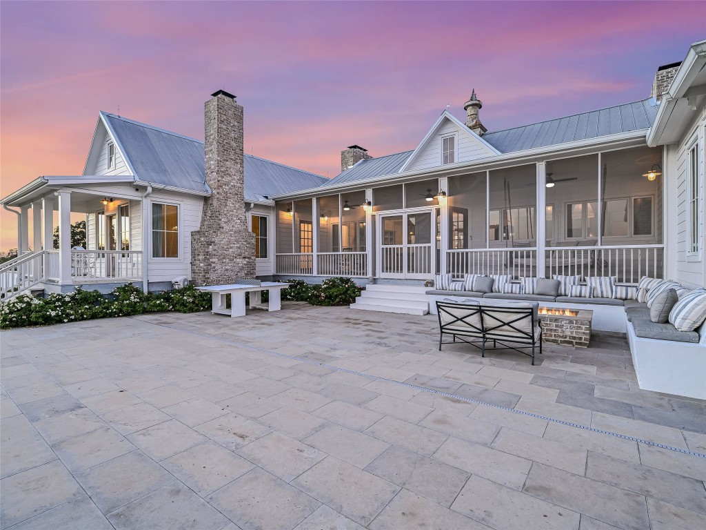 314 Big Sky Ranch Road Smithville, TX 78957 - Photo 23 of 40 a view of a house with backyard and sitting area