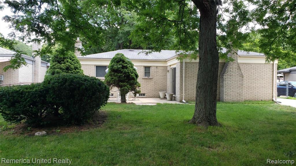 19811 Merriman Road Livonia, MI 48152 - Photo 10 of 41