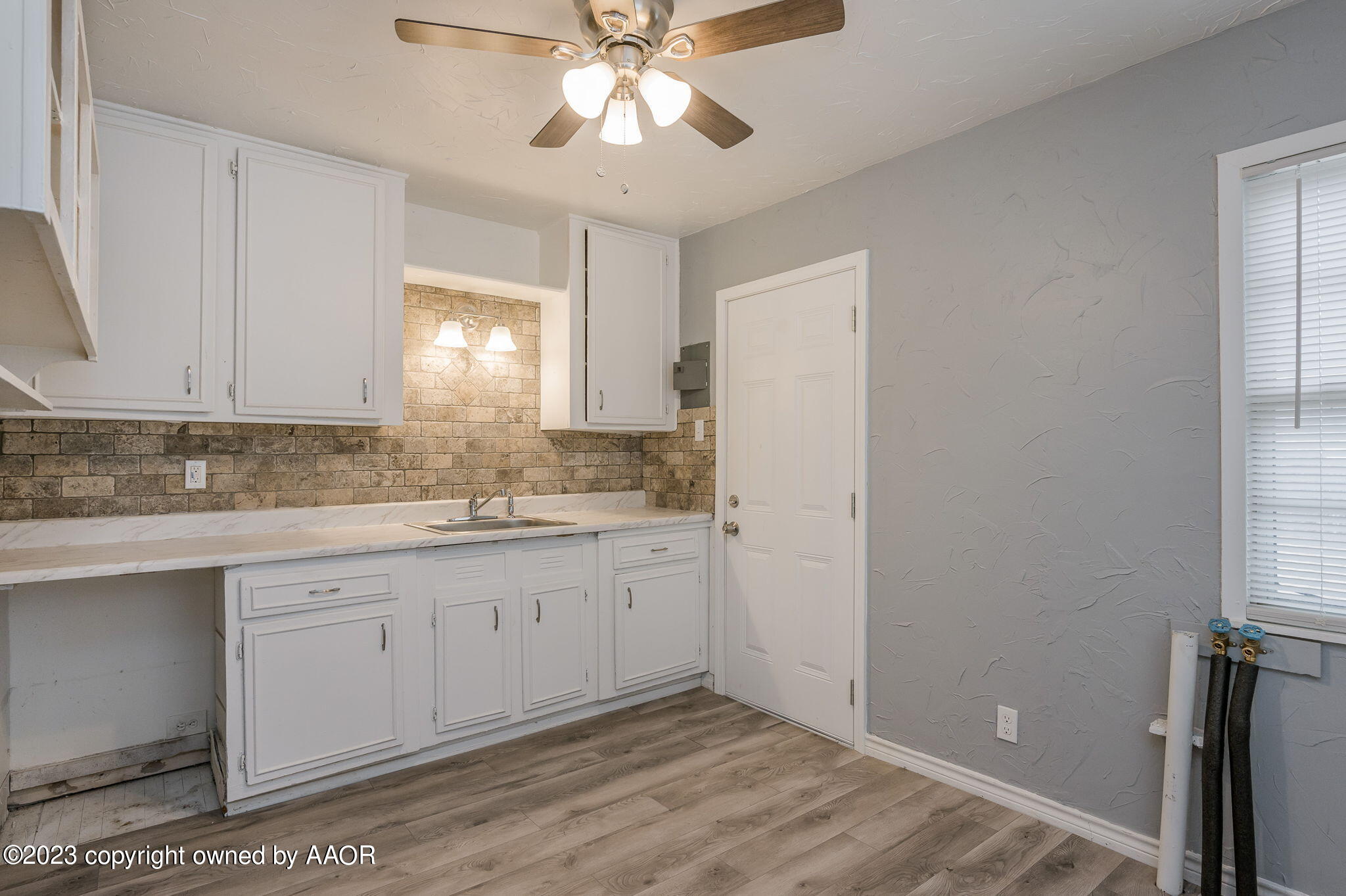 4402 South Travis Street Amarillo, TX 79110 - Photo 6 of 15 Kitchen-2