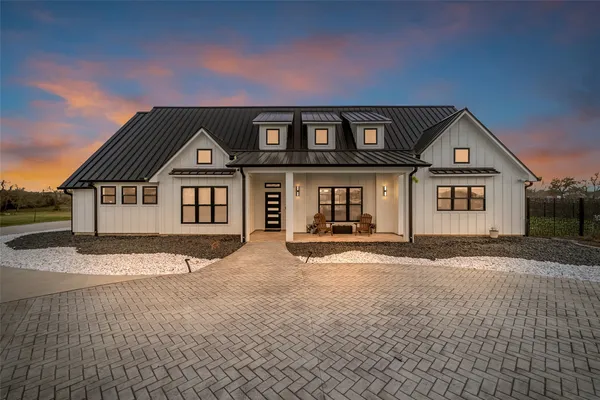 $3,000,000 | 2485 County Road 203, East Bernard, TX 77435