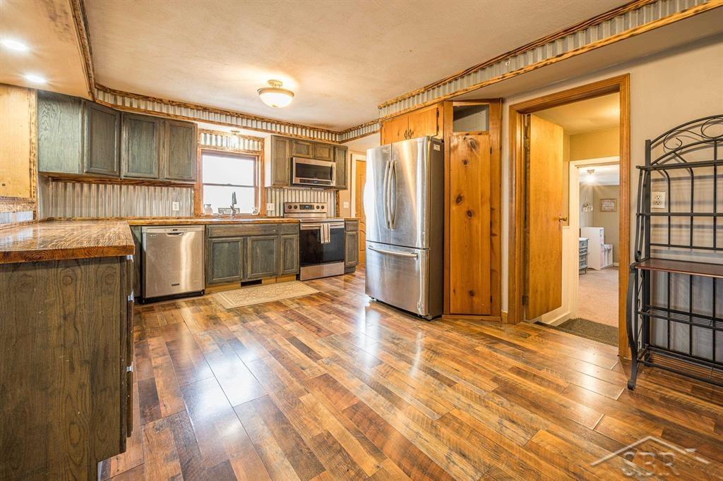6408 5 Mile Road Hope, MI 48628 - Photo 11 of 58