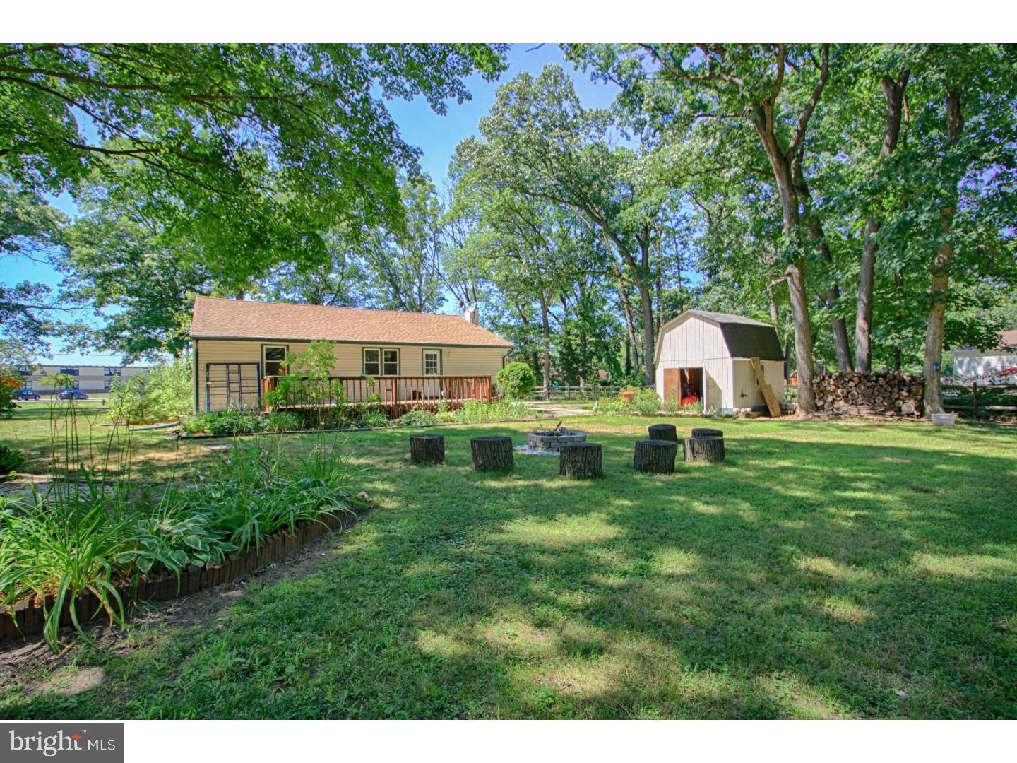 560 Fox Run Road Deptford, NJ 08096 - Photo 20 of 21 Back Yard