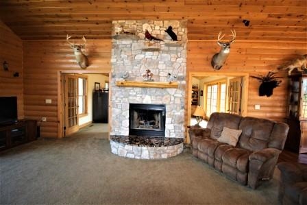 5216 East Centerline Road St. Johns, MI 48879 - Photo 6 of 16 31321125-5.JPG