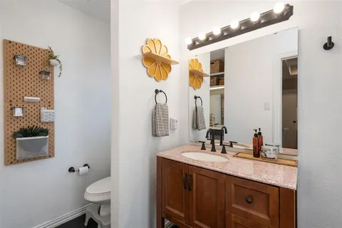 $314,999 | 304 West Windsor Drive, Denton, TX 76207
