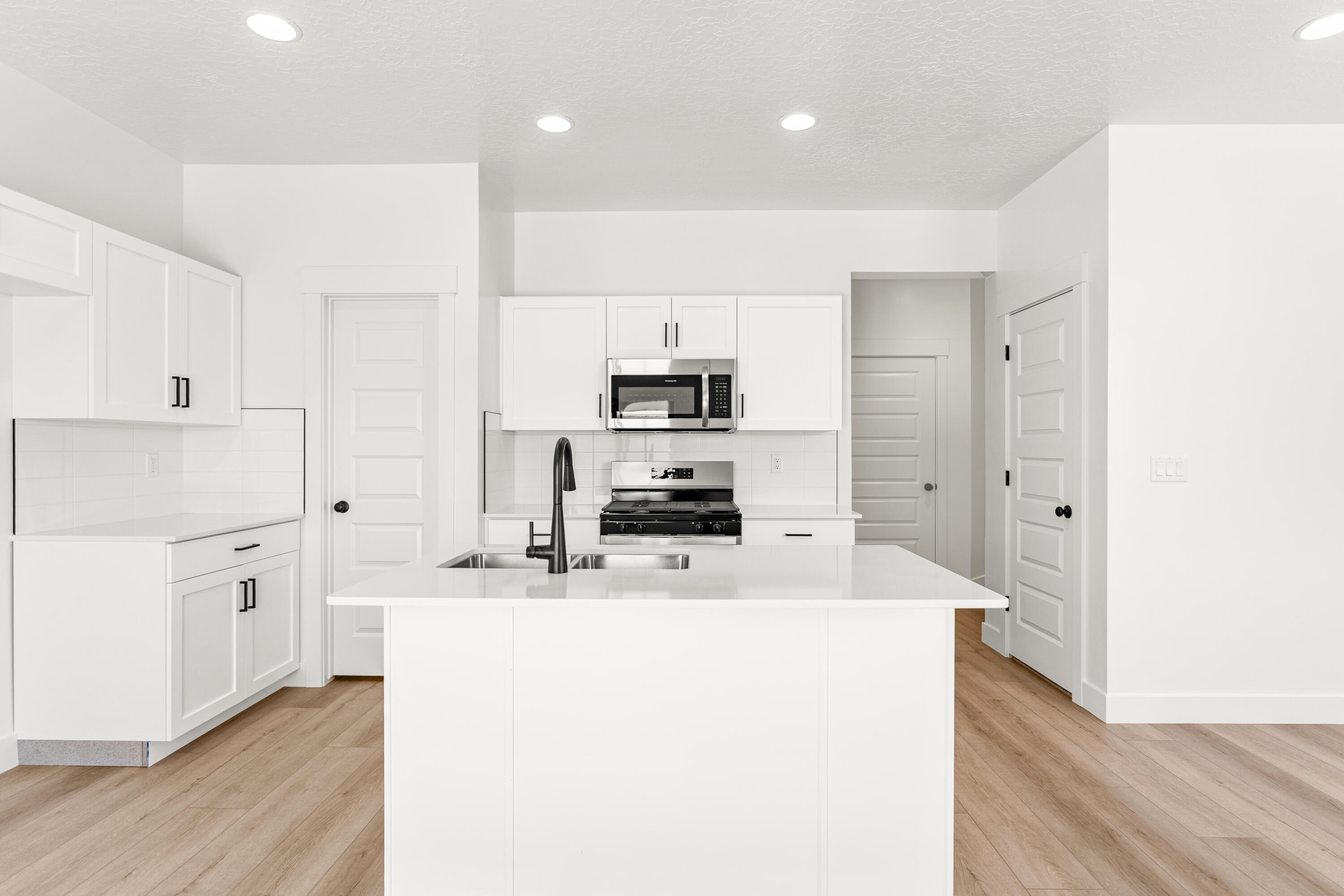 316 Southern View Street St. George, UT 84790 - Photo 10 of 28 DSC04881