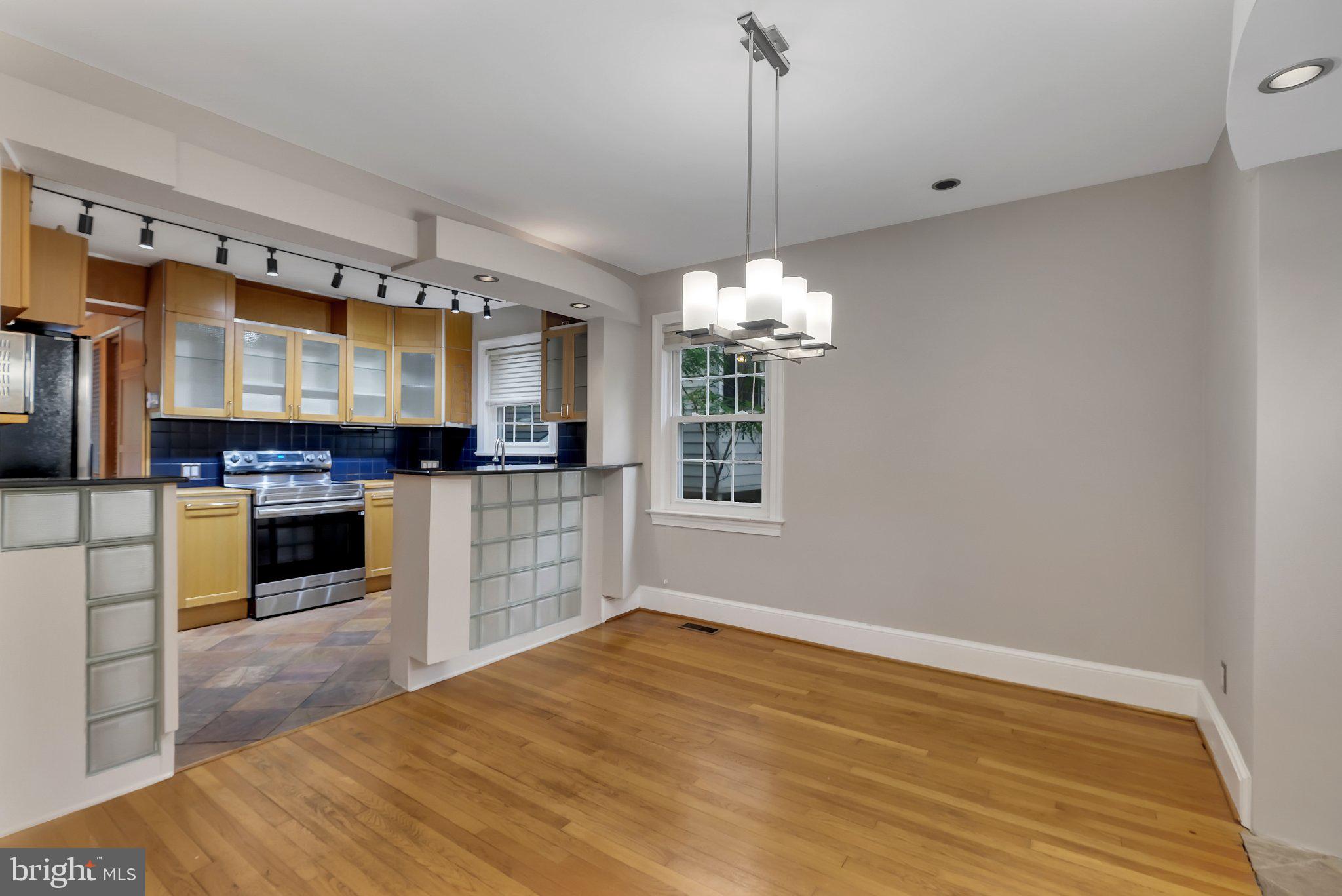 1706 North Glebe Road Arlington, VA 22207 - Photo 11 of 36 Modern kitchen with open layout charm.