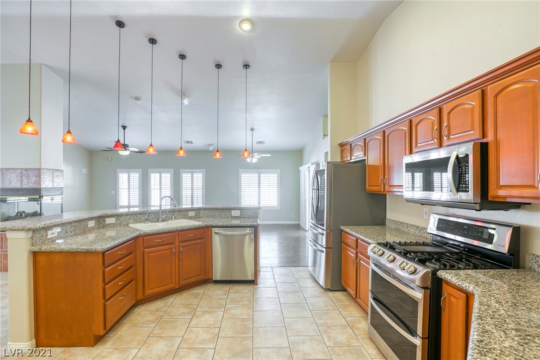 1021 Norellat Road Henderson, NV 89011 - Photo 12 of 49 Gallery Image 12