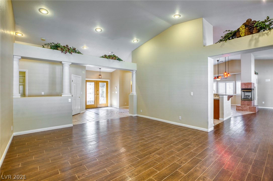1021 Norellat Road Henderson, NV 89011 - Photo 7 of 49 Gallery Image 7