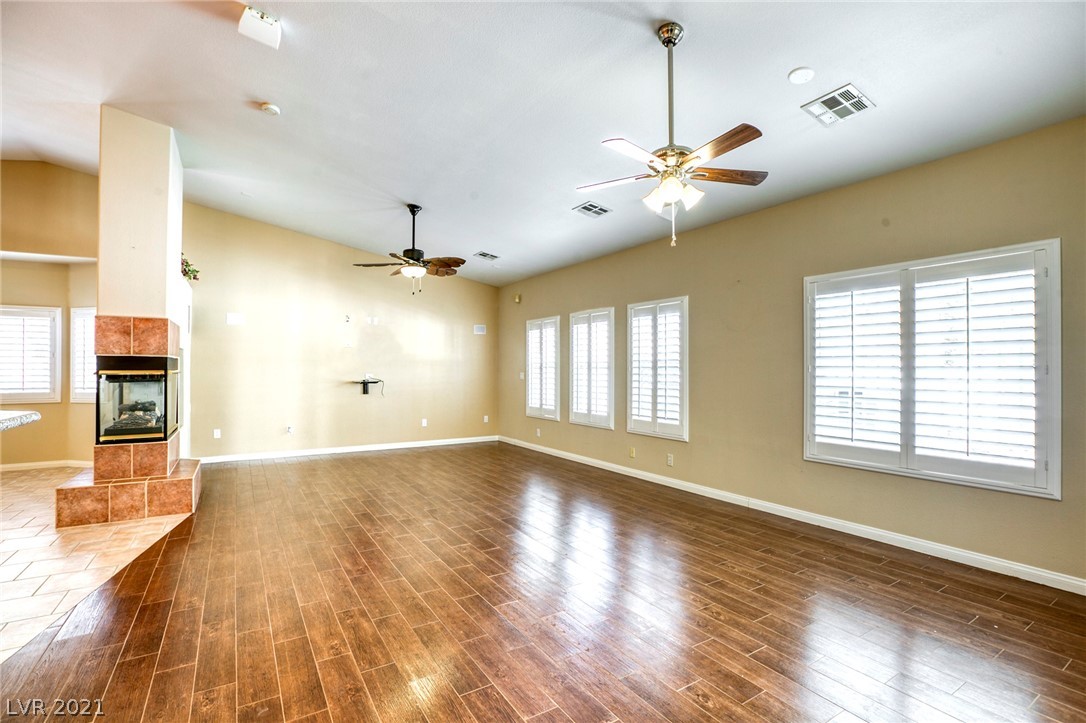 1021 Norellat Road Henderson, NV 89011 - Photo 9 of 49 Gallery Image 9