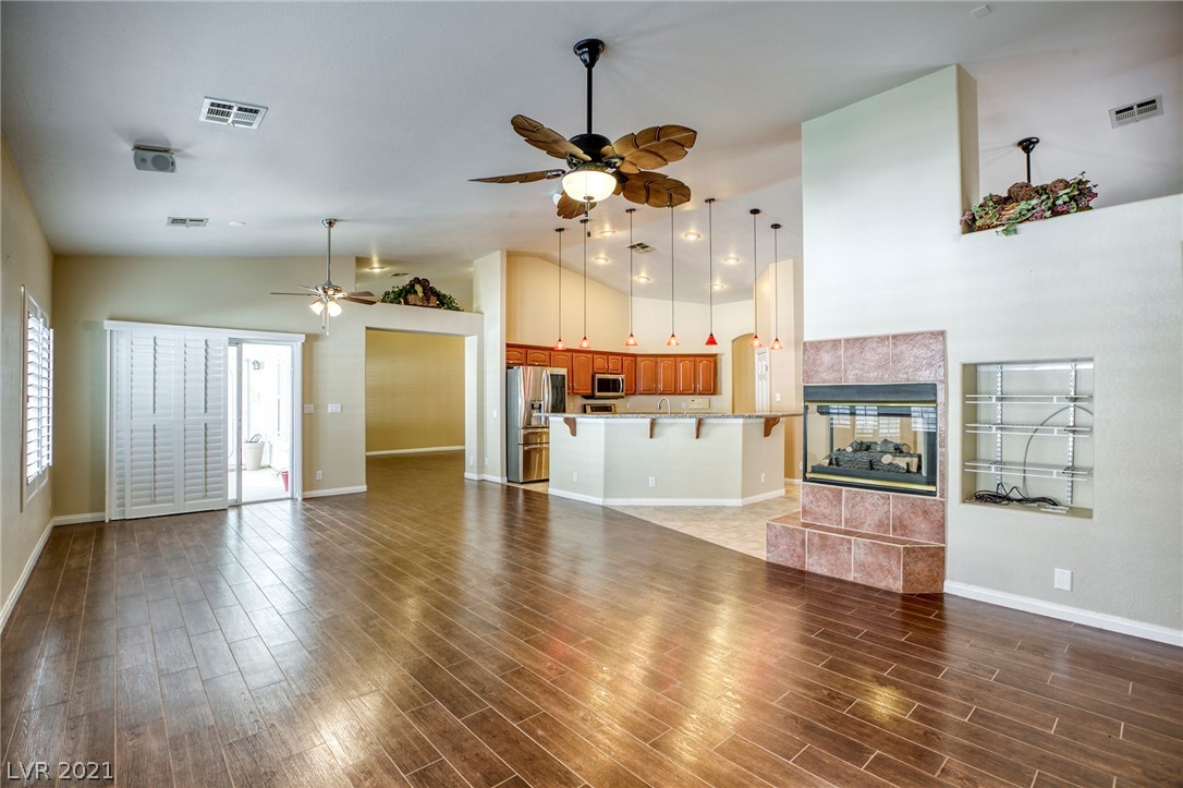 1021 Norellat Road Henderson, NV 89011 - Photo 10 of 49 Gallery Image 10