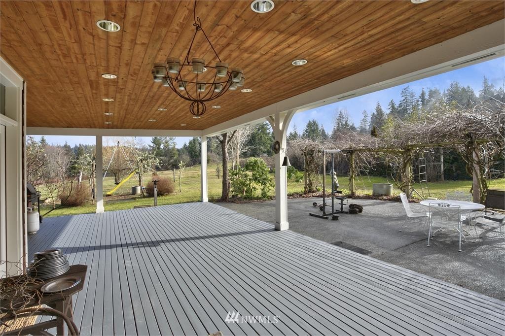 21350 Stottlemeyer Road Northeast Poulsbo, WA 98370 - Photo 2 of 25 Gallery Image 2