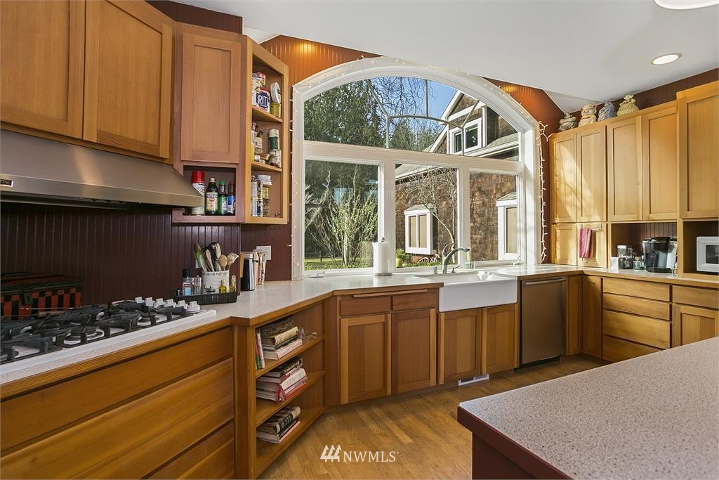 21350 Stottlemeyer Road Northeast Poulsbo, WA 98370 - Photo 9 of 25 Gallery Image 9