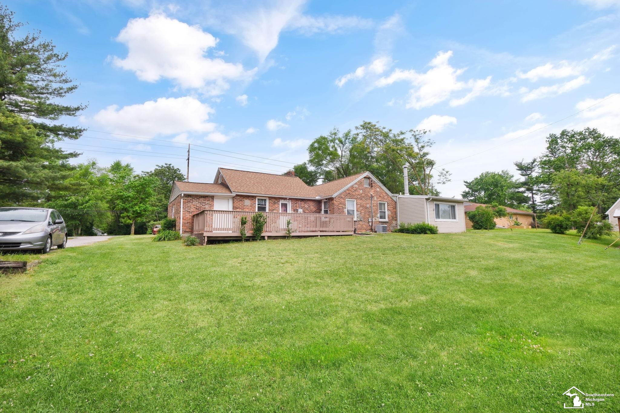 7408 Monroe Road Lambertville, MI 48144 - Photo 11 of 42 50142535-b799c909-aebd-4433-87bd-6c000872fe9d.JPG