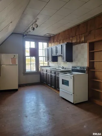 $45,000 | 215 West Vienna Street, Anna, IL 62906