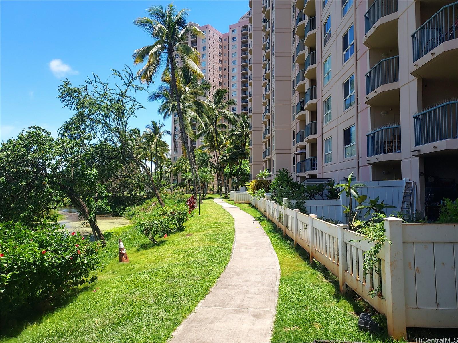 3075 Ala Poha Place, Unit 1504 Honolulu, HI 96818 - Photo 18 of 22 a view of a multi story building