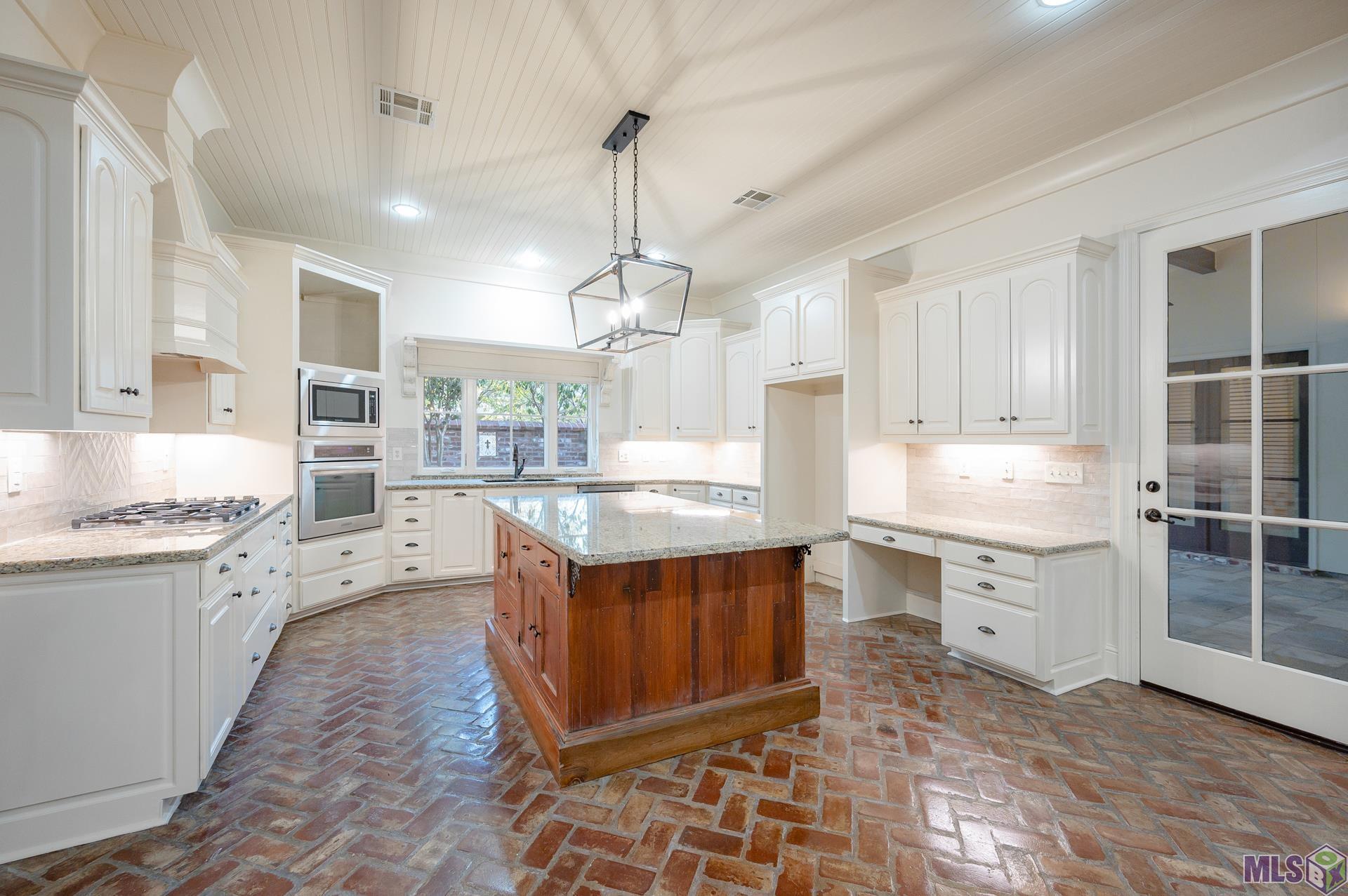 11448 Center Court Boulevard Baton Rouge, LA 70810 - Photo 12 of 47