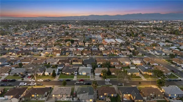 $649,900 | 1701 West 136th Street, Compton, CA 90222