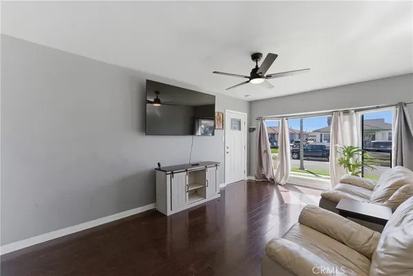 $649,900 | 1701 West 136th Street, Compton, CA 90222