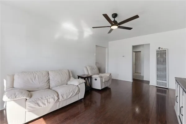 $649,900 | 1701 West 136th Street, Compton, CA 90222