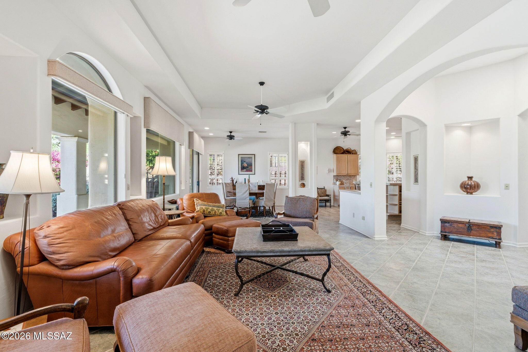 5323 North Ridge Spring Place Tucson, AZ 85749 - Photo 11 of 45 Living Room