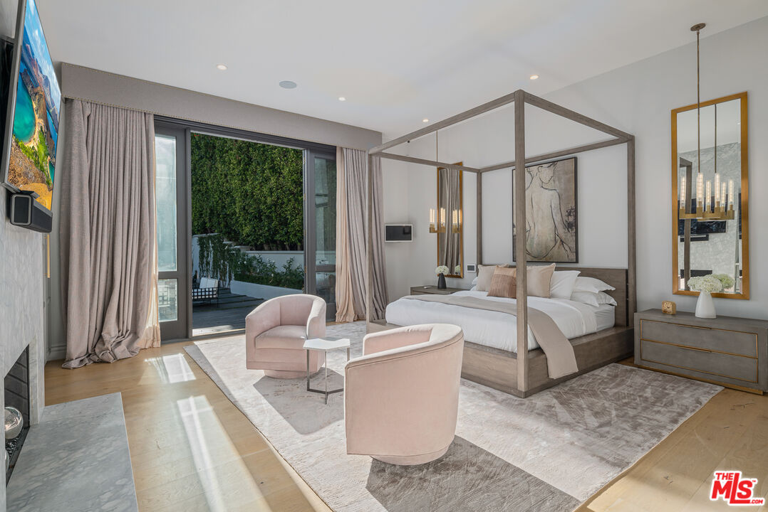 402 Doheny Road Beverly Hills, CA 90210 - Photo 38 of 55