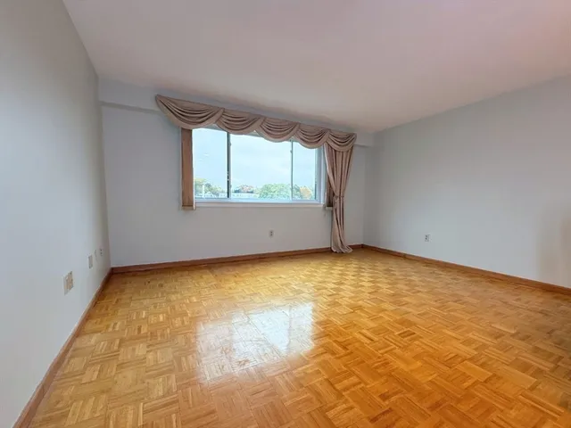 $3,000 | 1850 Beacon Street, Unit 502, Brookline, MA 02445