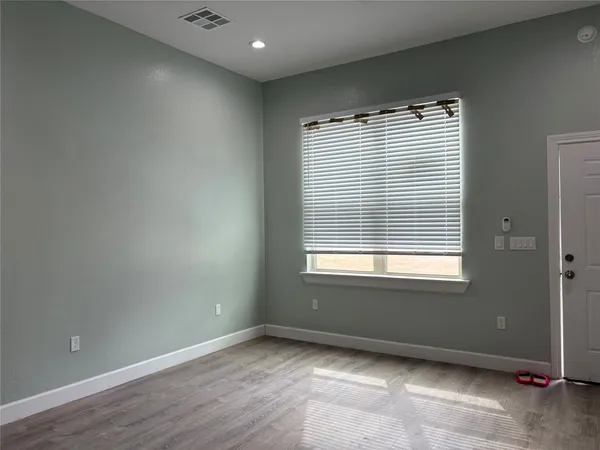 $1,600 | 120 Boxwoods Lane, Bastrop, TX 78602