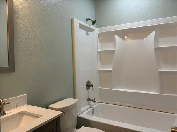 $1,600 | 120 Boxwoods Lane, Bastrop, TX 78602