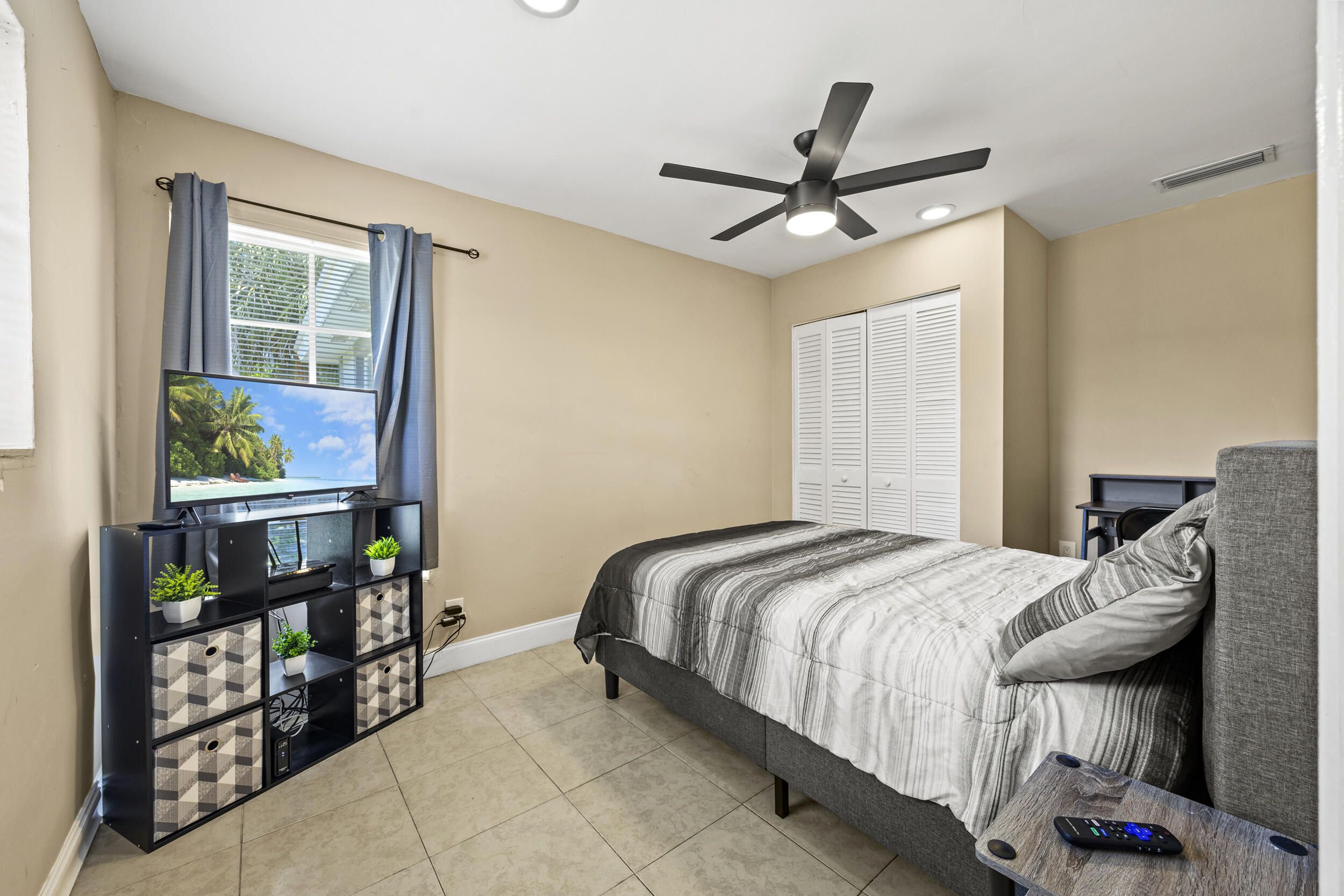 301 Southridge Road Delray Beach, FL 33444 - Photo 19 of 27 453a5698