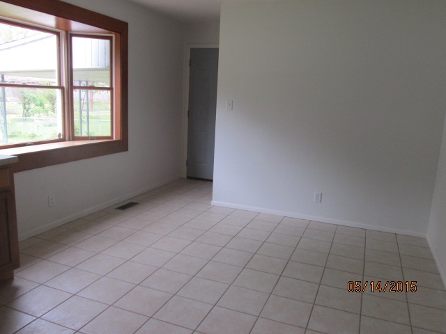 316 Hoover Road Elkhart, IN 46514 - Photo 6 of 16 Gallery Image 6