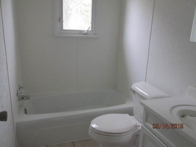 316 Hoover Road Elkhart, IN 46514 - Photo 7 of 16 Gallery Image 7