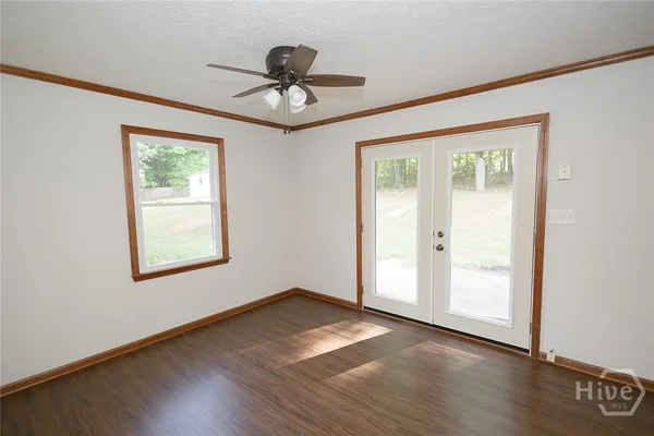 $2,100 | 147 VFW Drive, Watkinsville, GA 30677