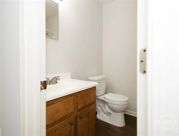 $2,100 | 147 VFW Drive, Watkinsville, GA 30677