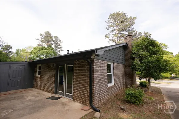 $2,100 | 147 VFW Drive, Watkinsville, GA 30677